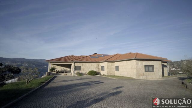 Moradia T4 - C�rquere, Resende, Viseu - Imagem grande