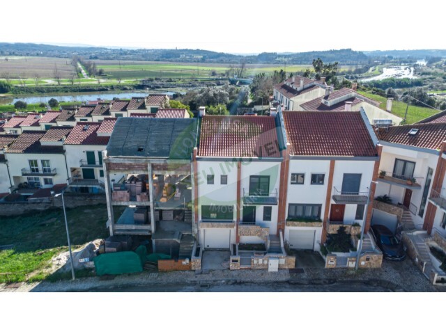 Moradia T3 - Montemor-o-Velho, Montemor-o-Velho, Coimbra - Imagem grande