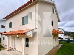 Moradia T4 - Lordelo, Vila Real, Vila Real