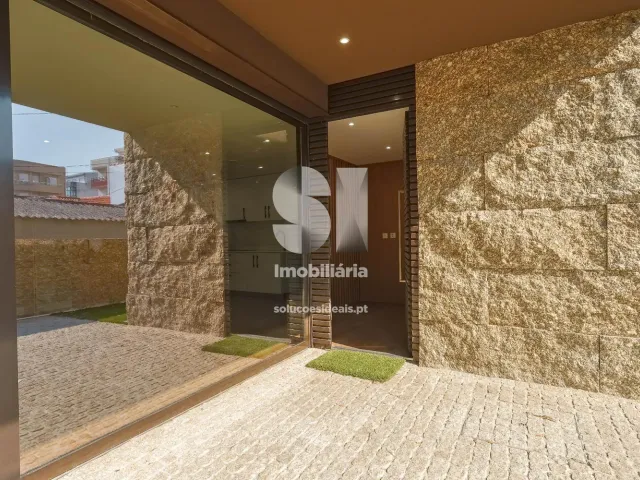 Moradia T3 - A Ver-o-Mar, P�voa de Varzim, Porto