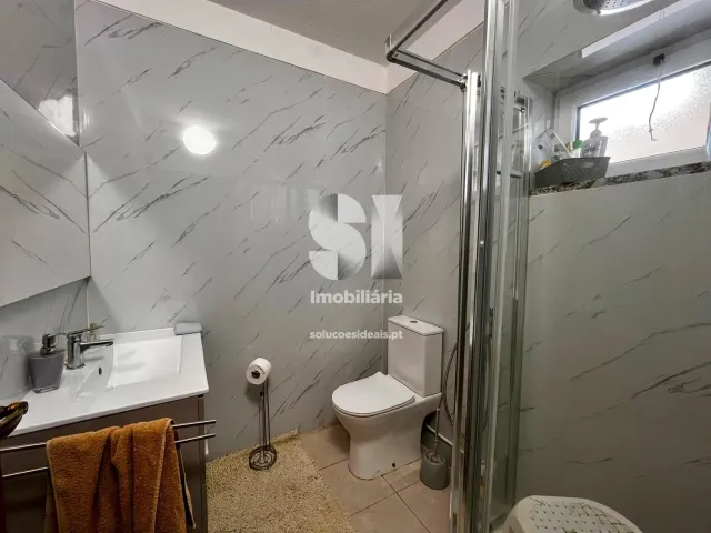 Moradia T0 - Adoufe e Vilarinho de Samard�, Vila Real, Vila Real - Miniatura: 18/49