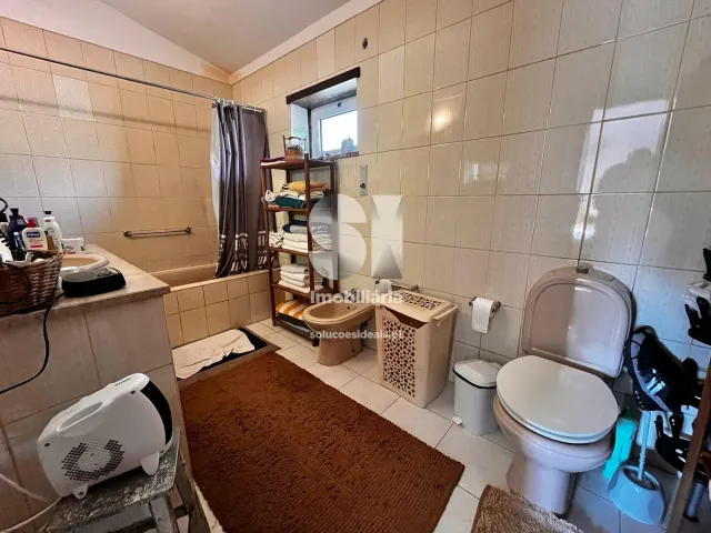 Moradia T0 - Adoufe e Vilarinho de Samard�, Vila Real, Vila Real - Miniatura: 30/49