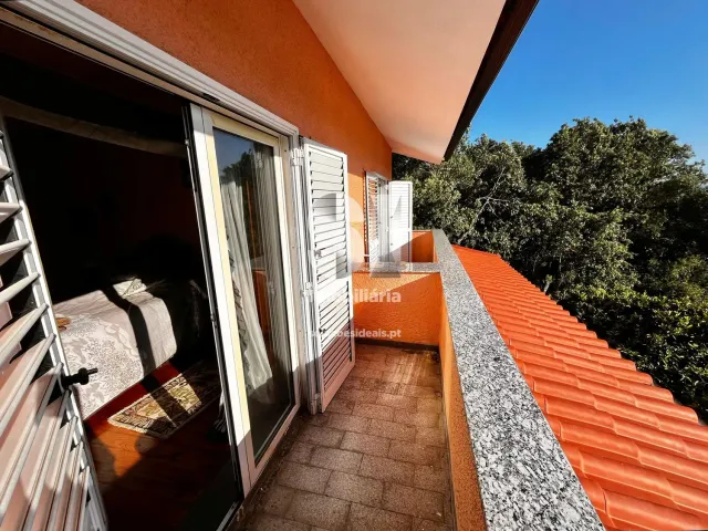 Moradia T0 - Adoufe e Vilarinho de Samard�, Vila Real, Vila Real - Miniatura: 31/49