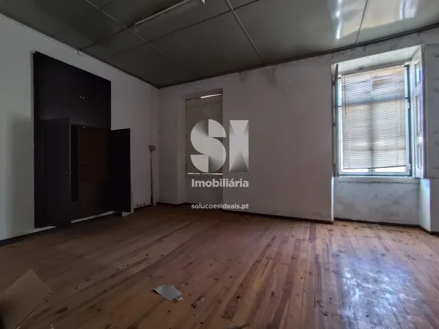 Pr�dio T0 - Mealhada, Mealhada, Aveiro - Miniatura: 1/3