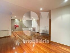 Apartamento T3 - Santo Ant�nio dos Olivais, Coimbra, Coimbra - Miniatura: 1/35