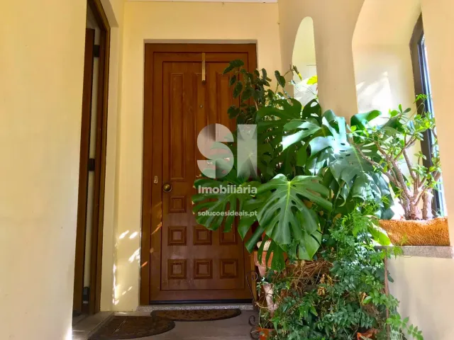 Moradia - Adoufe e Vilarinho de Samard�, Vila Real, Vila Real - Miniatura: 21/49