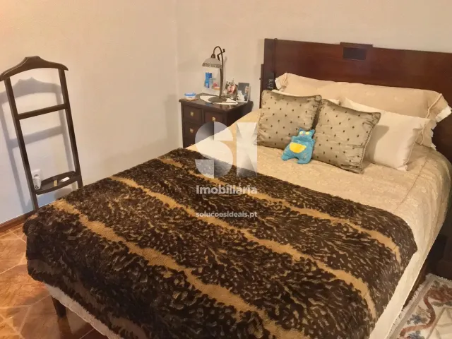 Moradia - Adoufe e Vilarinho de Samard�, Vila Real, Vila Real - Miniatura: 35/49