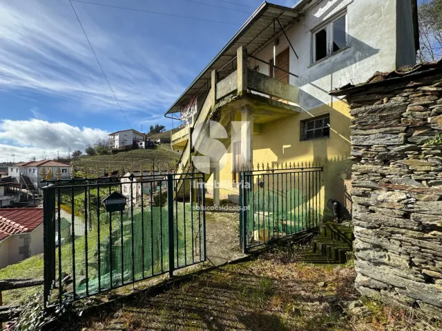 Moradia T2 - Fontes, Santa Marta de Penagui�o, Vila Real - Miniatura: 1/22