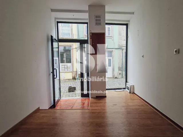 Com�rcio T0 - Viseu, Viseu, Viseu - Miniatura: 2/15