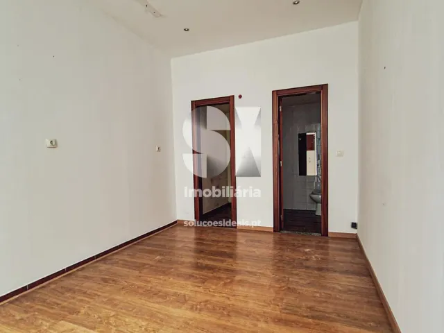 Com�rcio T0 - Viseu, Viseu, Viseu - Miniatura: 7/15