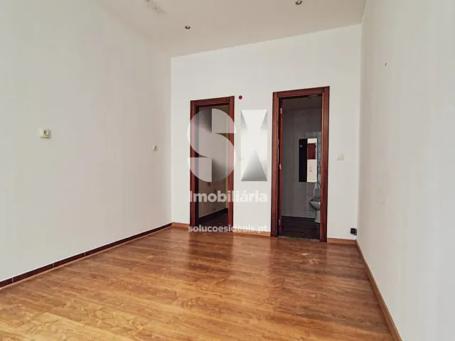 Com�rcio T0 - Viseu, Viseu, Viseu - Miniatura: 8/15