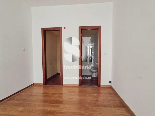 Com�rcio T0 - Viseu, Viseu, Viseu - Miniatura: 9/15