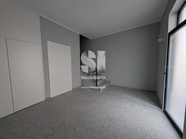 Pr�dio T0 - Vila Cova do Alva, Arganil, Coimbra - Miniatura: 9/38