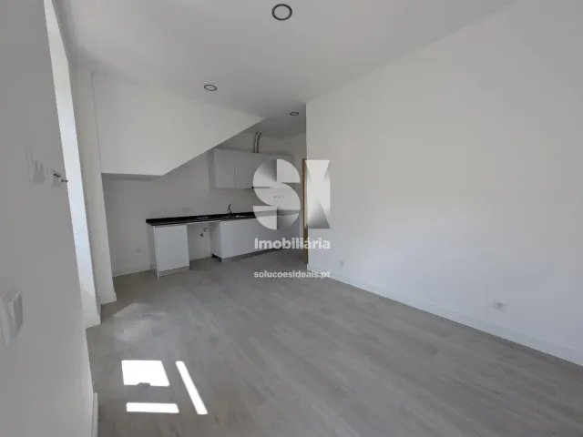 Pr�dio T0 - Vila Cova do Alva, Arganil, Coimbra - Miniatura: 24/38