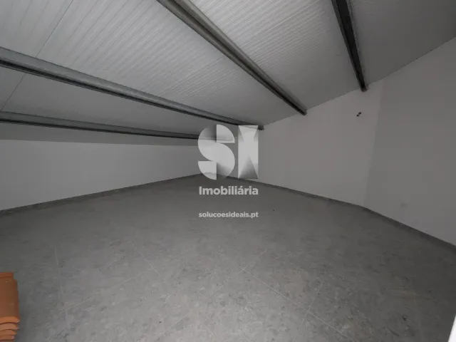 Pr�dio T0 - Vila Cova do Alva, Arganil, Coimbra - Miniatura: 38/38