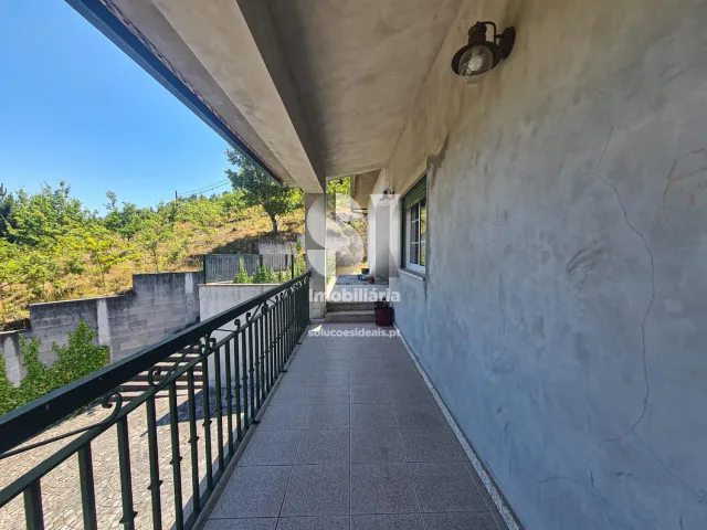 Moradia T3 - Couto de Baixo, Viseu, Viseu - Miniatura: 9/38