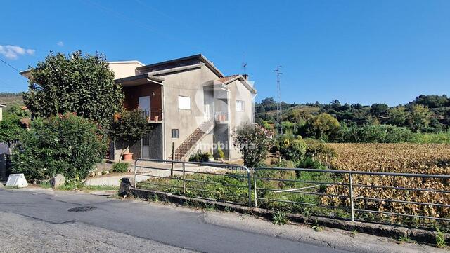 Moradia T3 - Sobreira, Paredes, Porto - Imagem grande