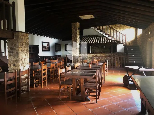 Bar/Restaurante T0 - Adoufe e Vilarinho de Samard�, Vila Real, Vila Real - Imagem grande