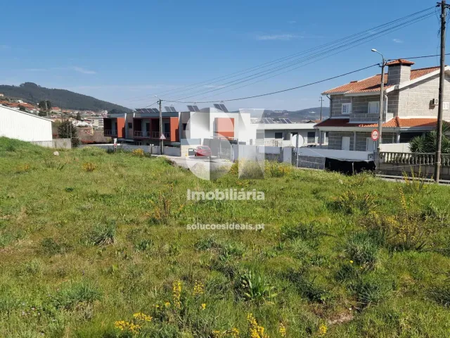 Terreno Urbano T0 - TERMAS DE S�O VICENTE, Penafiel, Porto
