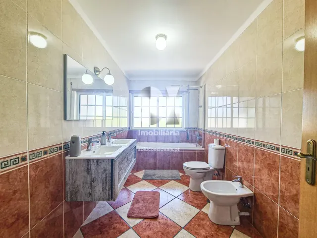 Moradia T3 - Couto de Baixo, Viseu, Viseu - Miniatura: 30/38