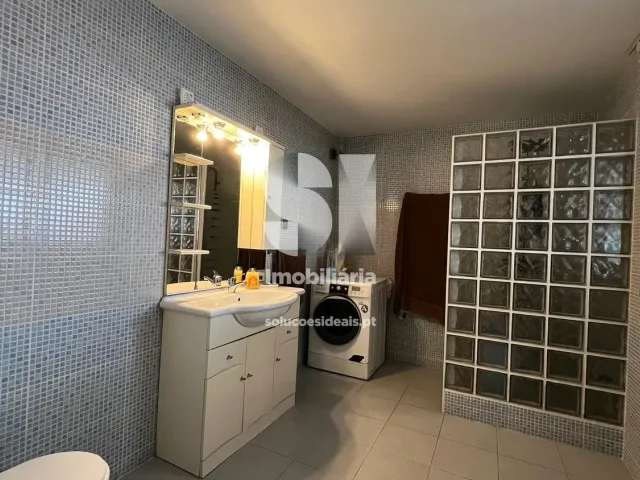 Moradia T6 - Vieira de Leiria, Marinha Grande, Leiria - Miniatura: 33/43