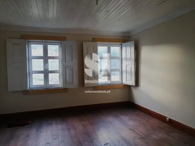 Quinta T0 - Cumieira, Santa Marta de Penagui�o, Vila Real - Miniatura: 35/44