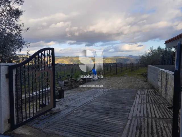 Terreno Urbano T0 - Vilarinho de S�o Rom�o, Sabrosa, Vila Real - Miniatura: 2/7