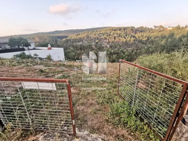 Terreno Urbano T0 - Folgosa, Maia, Porto - Miniatura: 1/2