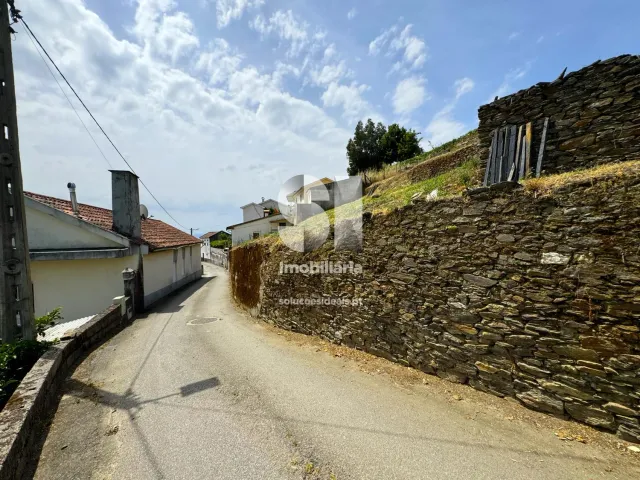 Terreno Urbano T0 - Sever, Santa Marta de Penagui�o, Vila Real - Miniatura: 7/15