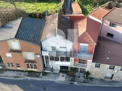 Moradia T4 - Adoufe e Vilarinho de Samard�, Vila Real, Vila Real - Miniatura: 1/33