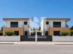 Moradia T4 - N�o Definido, N�o Definido, N�o Definido - Miniatura: 4/10