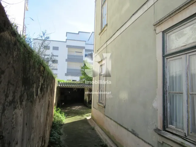 Moradia T5 - Santo Ant�nio dos Olivais, Coimbra, Coimbra - Imagem grande