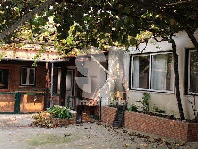 Moradia T4 - REQUEIXO, NOSSA SENHORA DE F�TIMA E NARIZ, Aveiro, Aveiro - Imagem grande