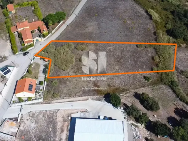 Terreno Urbano T0 - Dois Portos, Torres Vedras, Lisboa