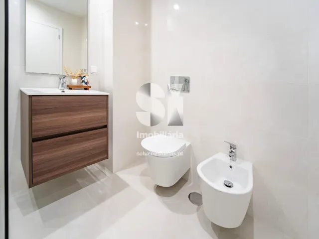 Apartamento T2 - Parceiros, Leiria, Leiria - Miniatura: 20/31