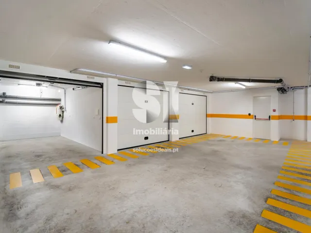 Apartamento T2 - Parceiros, Leiria, Leiria - Miniatura: 30/31