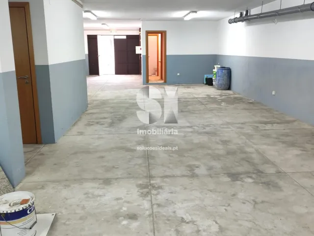 Com�rcio T0 - S�o Mamede de Infesta, Matosinhos, Porto - Miniatura: 9/25