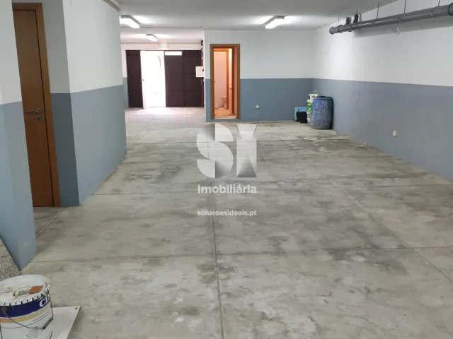 Com�rcio T0 - S�o Mamede de Infesta, Matosinhos, Porto - Miniatura: 10/25