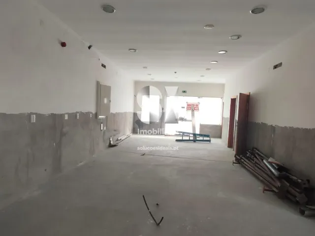 Com�rcio T0 - S�o Mamede de Infesta, Matosinhos, Porto - Miniatura: 12/25