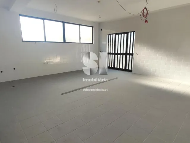 Com�rcio T0 - S�o Mamede de Infesta, Matosinhos, Porto - Miniatura: 13/25