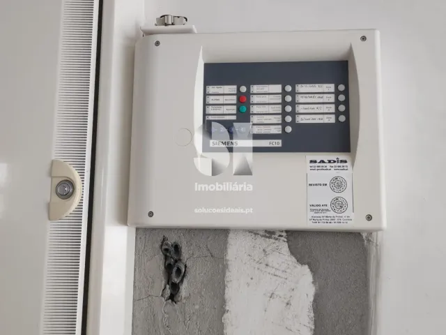 Com�rcio T0 - S�o Mamede de Infesta, Matosinhos, Porto - Miniatura: 16/25