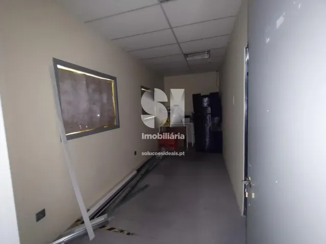 Armaz�m T0 - Santo Tirso, Santo Tirso, Porto - Miniatura: 8/37