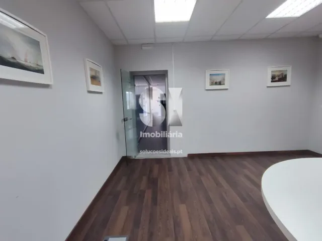 Armaz�m T0 - Santo Tirso, Santo Tirso, Porto - Miniatura: 10/37