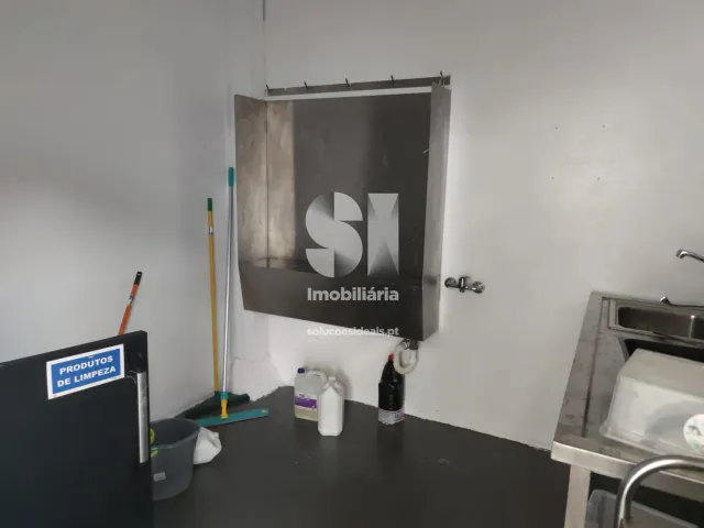 Armaz�m T0 - Santo Tirso, Santo Tirso, Porto - Miniatura: 19/37