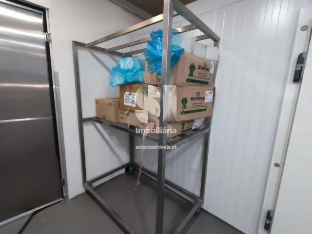 Armaz�m T0 - Santo Tirso, Santo Tirso, Porto - Miniatura: 26/37