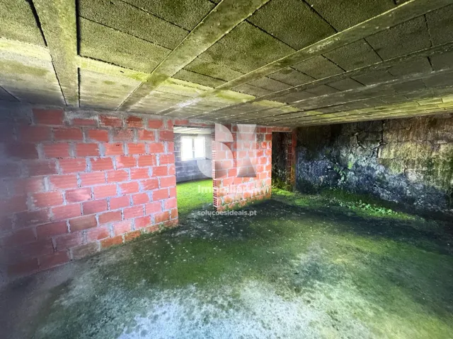 Moradia T4 - Cumieira, Santa Marta de Penagui�o, Vila Real - Miniatura: 16/29