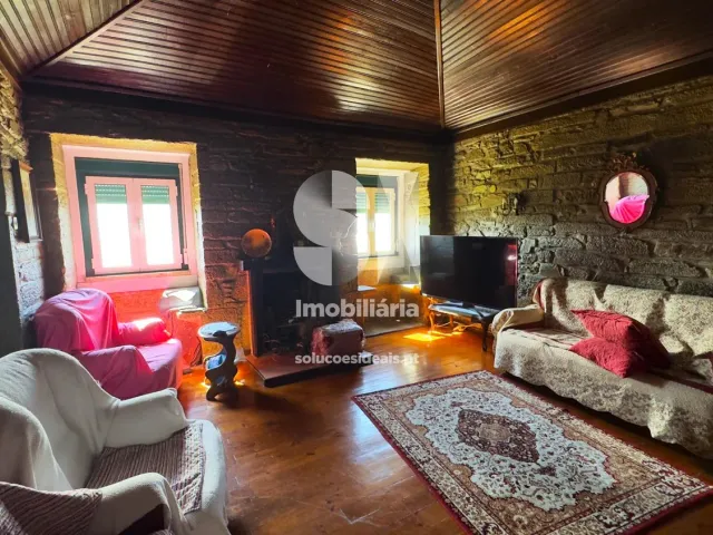 Quinta T3 - Fontelas, Peso da R�gua, Vila Real - Miniatura: 9/36