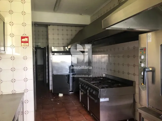 Bar/Restaurante T1 - Adoufe e Vilarinho de Samard�, Vila Real, Vila Real - Miniatura: 13/33