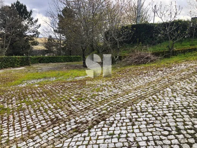 Bar/Restaurante T1 - Adoufe e Vilarinho de Samard�, Vila Real, Vila Real - Miniatura: 29/33