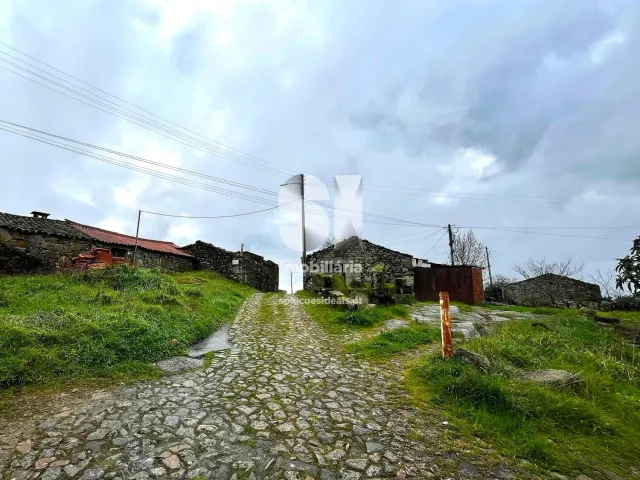 Terreno Urbano T0 - Uni�o Das Freguesias De Mou��s E Lamares, Vila Real, Vila Real - Miniatura: 15/16